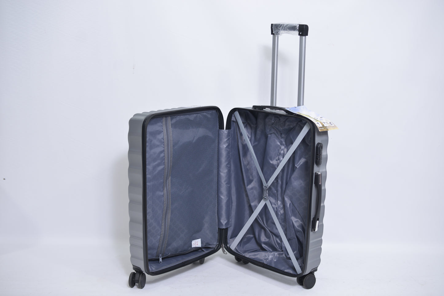 Set Of 3 Only Rs.16500 Imported Luggage Unbreakable 360 Degree Moving