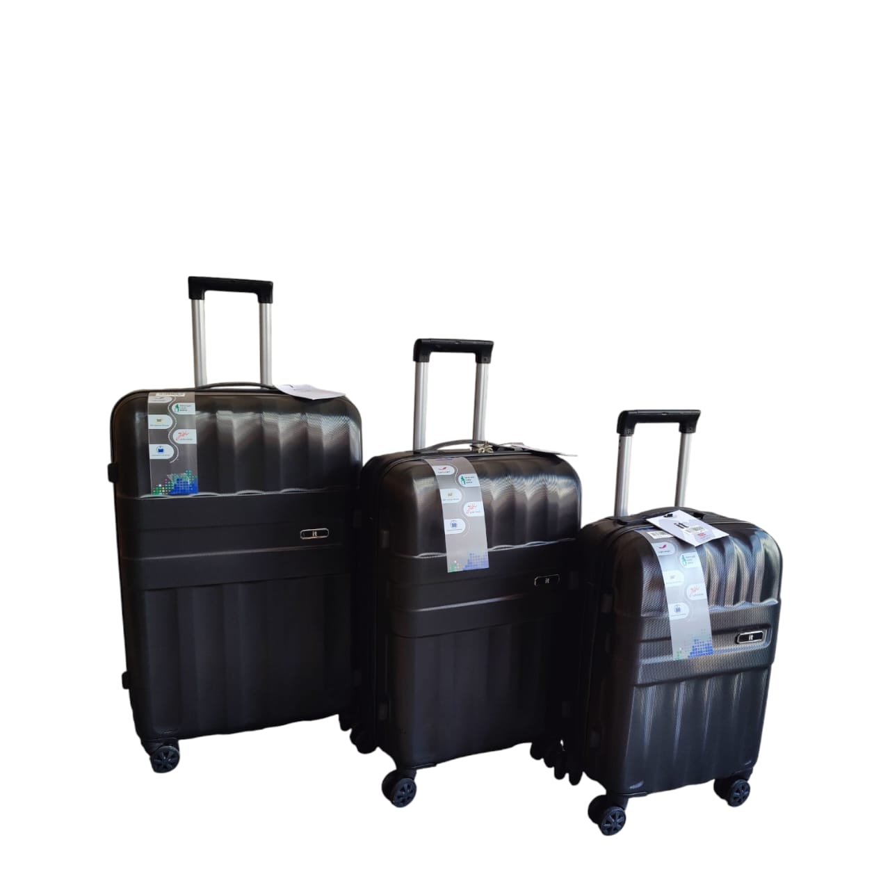 "it" Luggage: Effortless Travel, Unbeatable Durability – Hard-Shell Spinner Suitcase