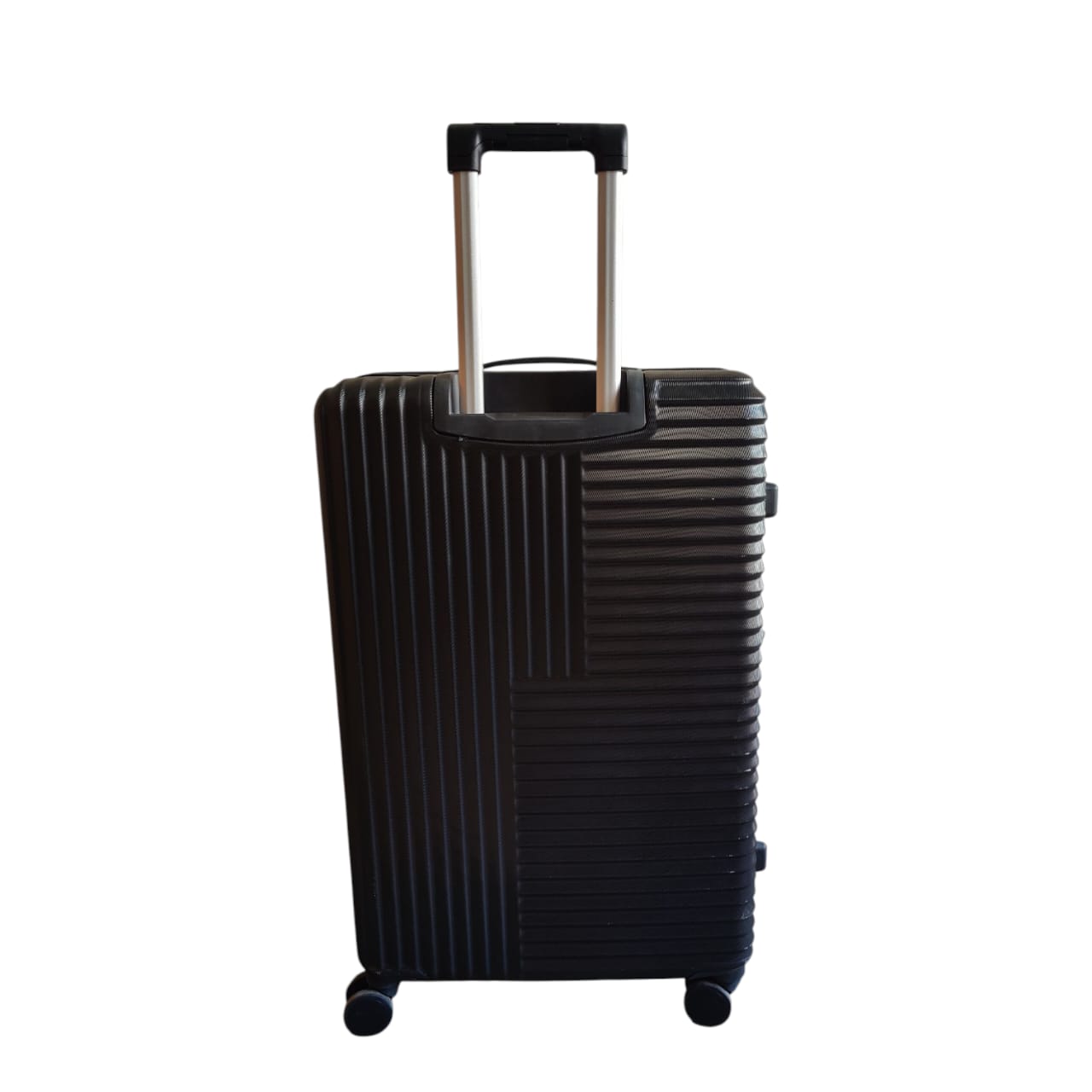 Crown Luggage: Sleek Black Hard-Shell Ribbed Spinner Suitcase