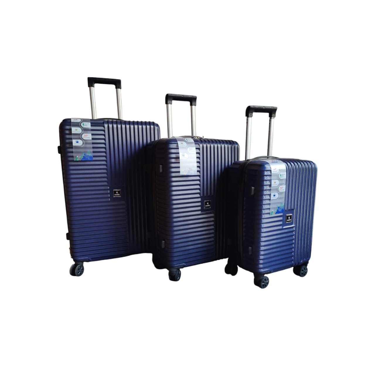 Crown Luggage: Sleek Black Hard-Shell Ribbed Spinner Suitcase