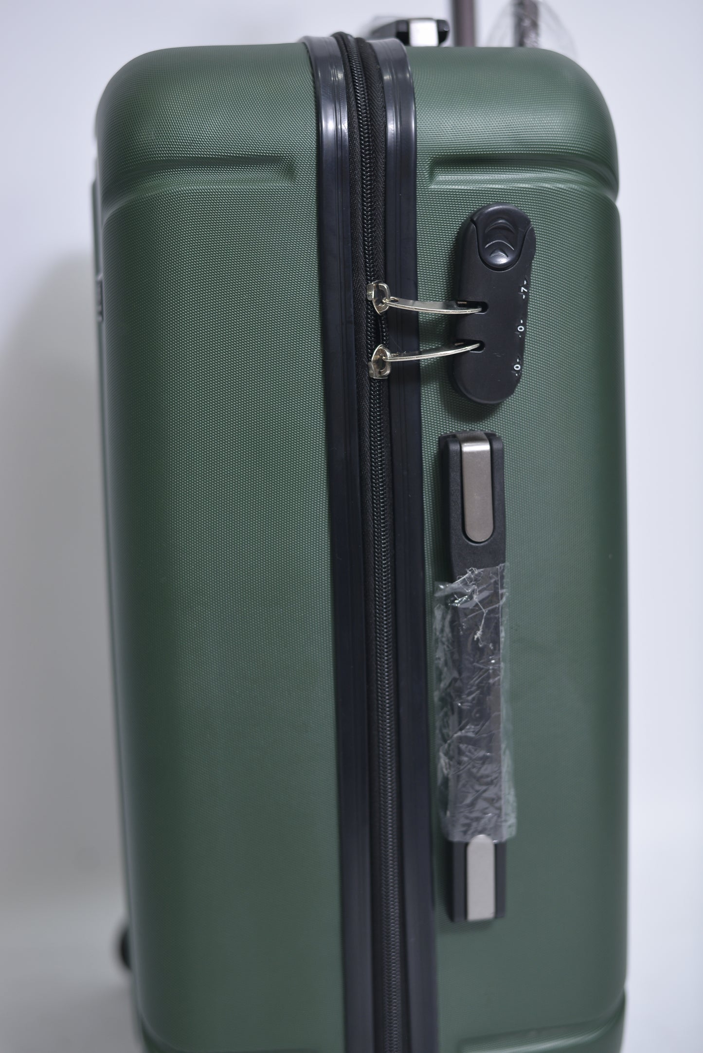 Set Of 3 Only Rs.16500 Imported Luggage Unbreakable 360 Degree Moving