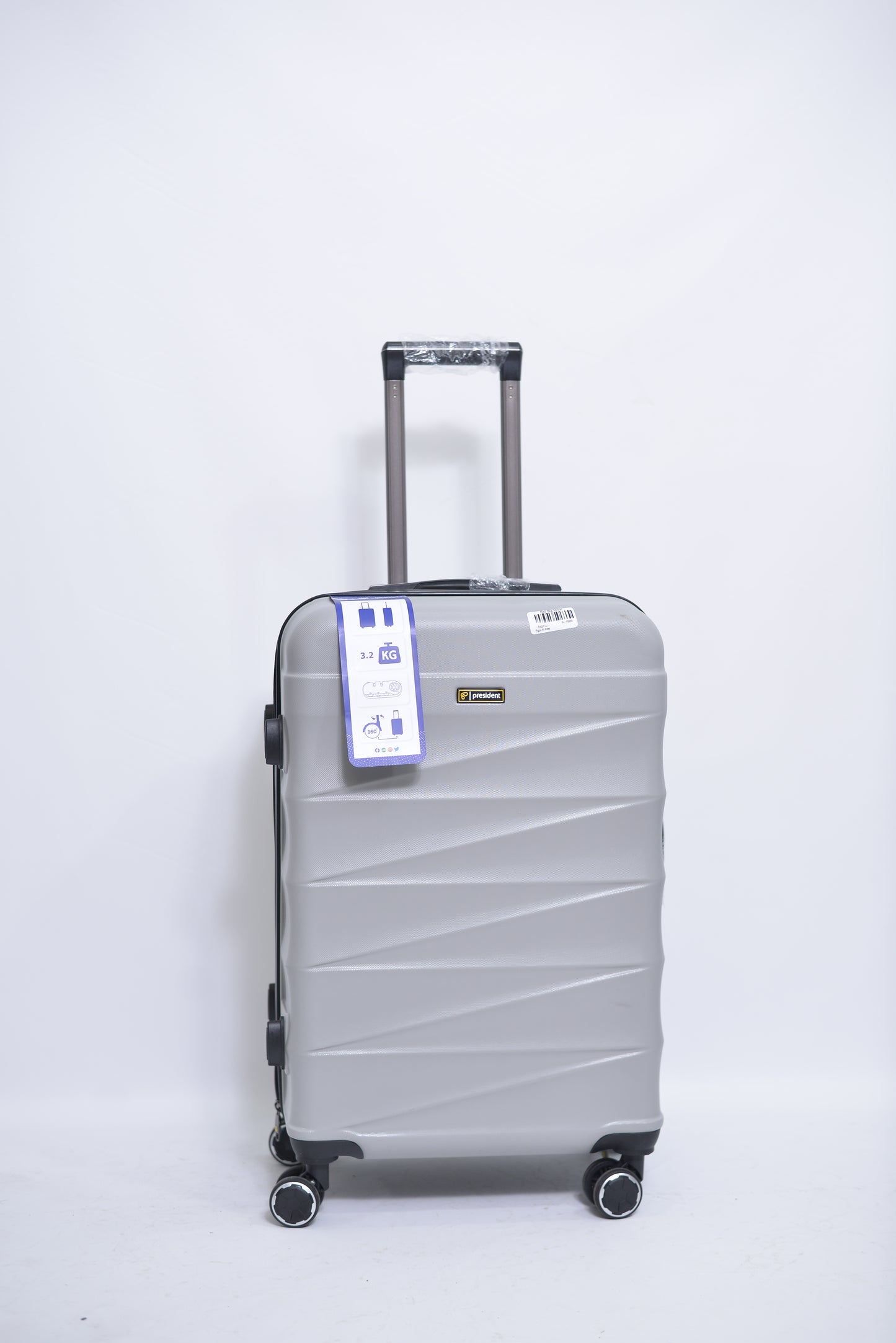 Set Of 3 Only Rs.16500 Imported Luggage Unbreakable 360 Degree Moving