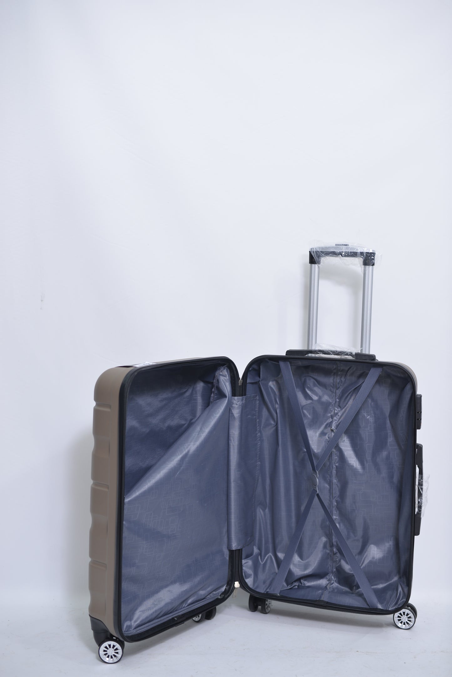 Set Of 4 25,000 Imported Luggage Unbreakable Fiber 360 Degree Moving