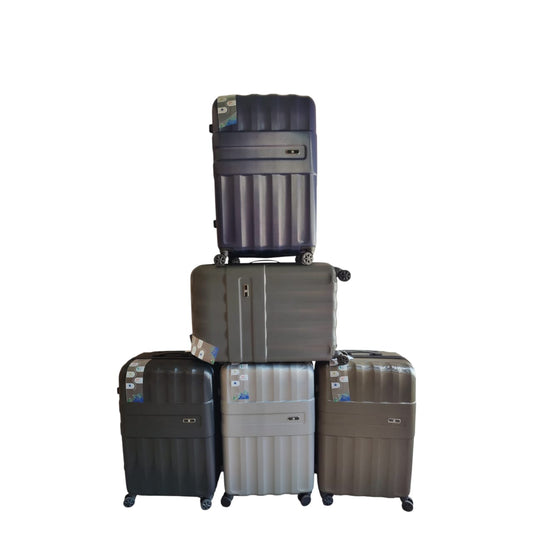 "it" Luggage: Effortless Travel, Unbeatable Durability – Hard-Shell Spinner Suitcase