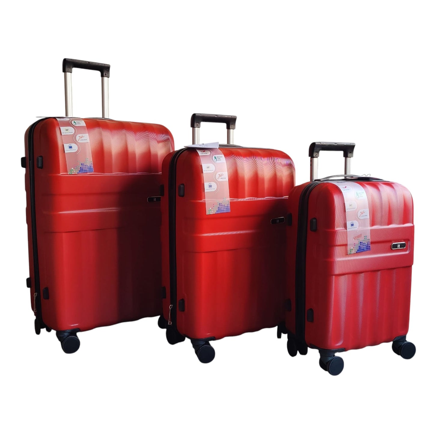 "it" Luggage: Effortless Travel, Unbeatable Durability – Hard-Shell Spinner Suitcase