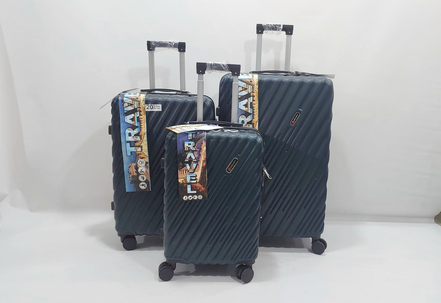Set Of 3 Only Rs.16500 Imported Luggage Unbreakable 360 Degree Moving