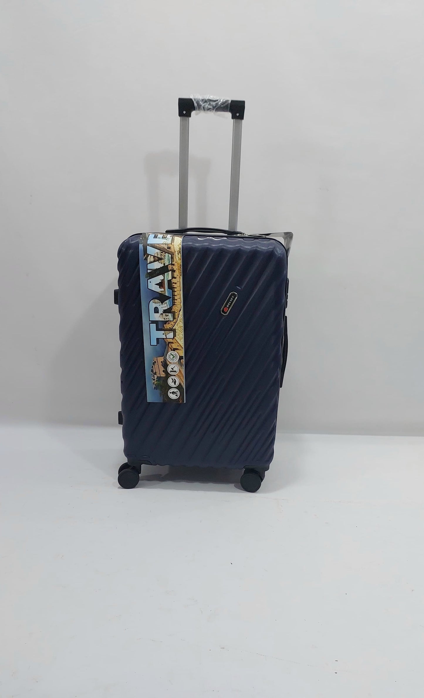 Set Of 3 Only Rs.16500 Imported Luggage Unbreakable 360 Degree Moving